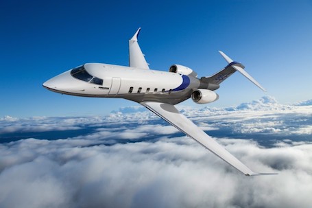 A pleine capacité (passagers et carburant), le Challenger 350 de Bombardier a une autonomie de 3.200 NM (5.926 km), et peut relier, par exemple, Paris à Dubaï. 