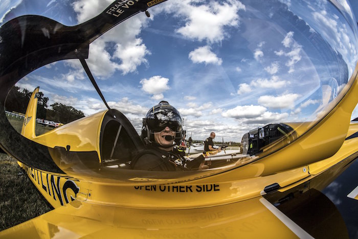 François Le Vot (Breitling) poursuit la mise au point de son avion
